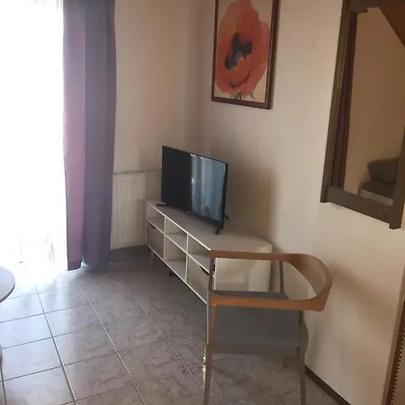Apartment Hibiskus Appartementhaus Cserszegtomaj
